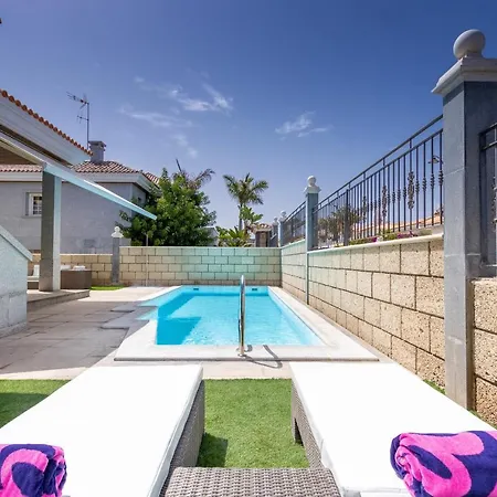 Chalet Playa La Arena Villa